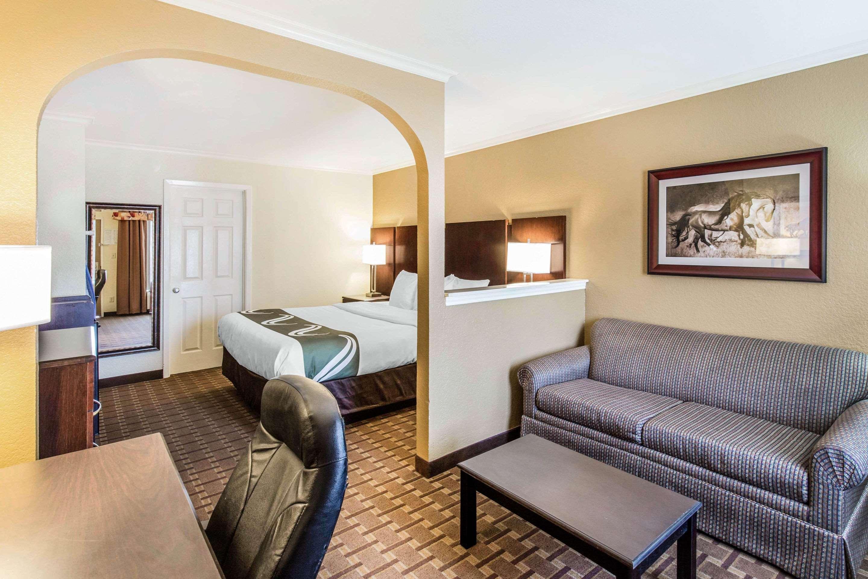 Quality Inn & Suites Абилин Экстерьер фото