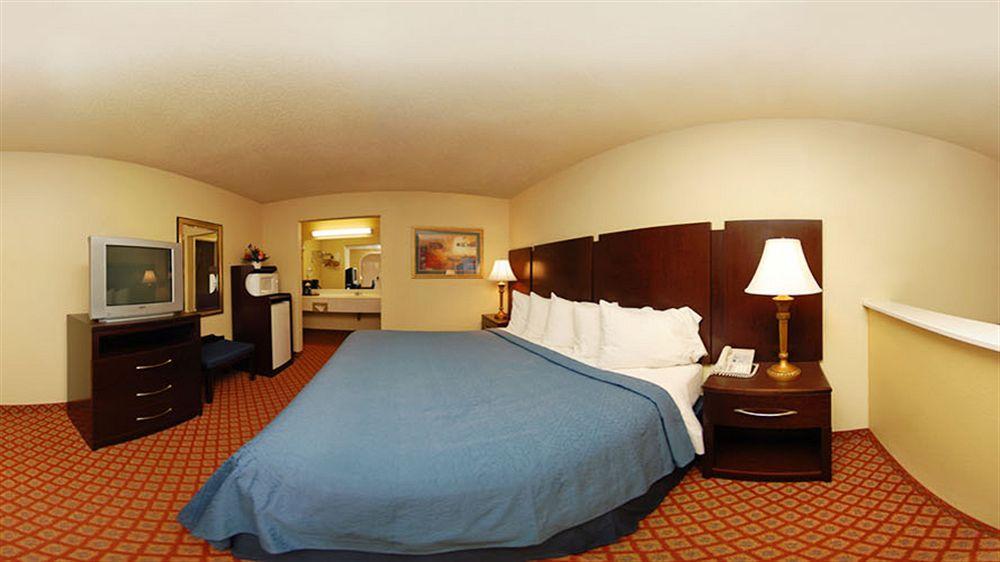 Quality Inn & Suites Абилин Экстерьер фото