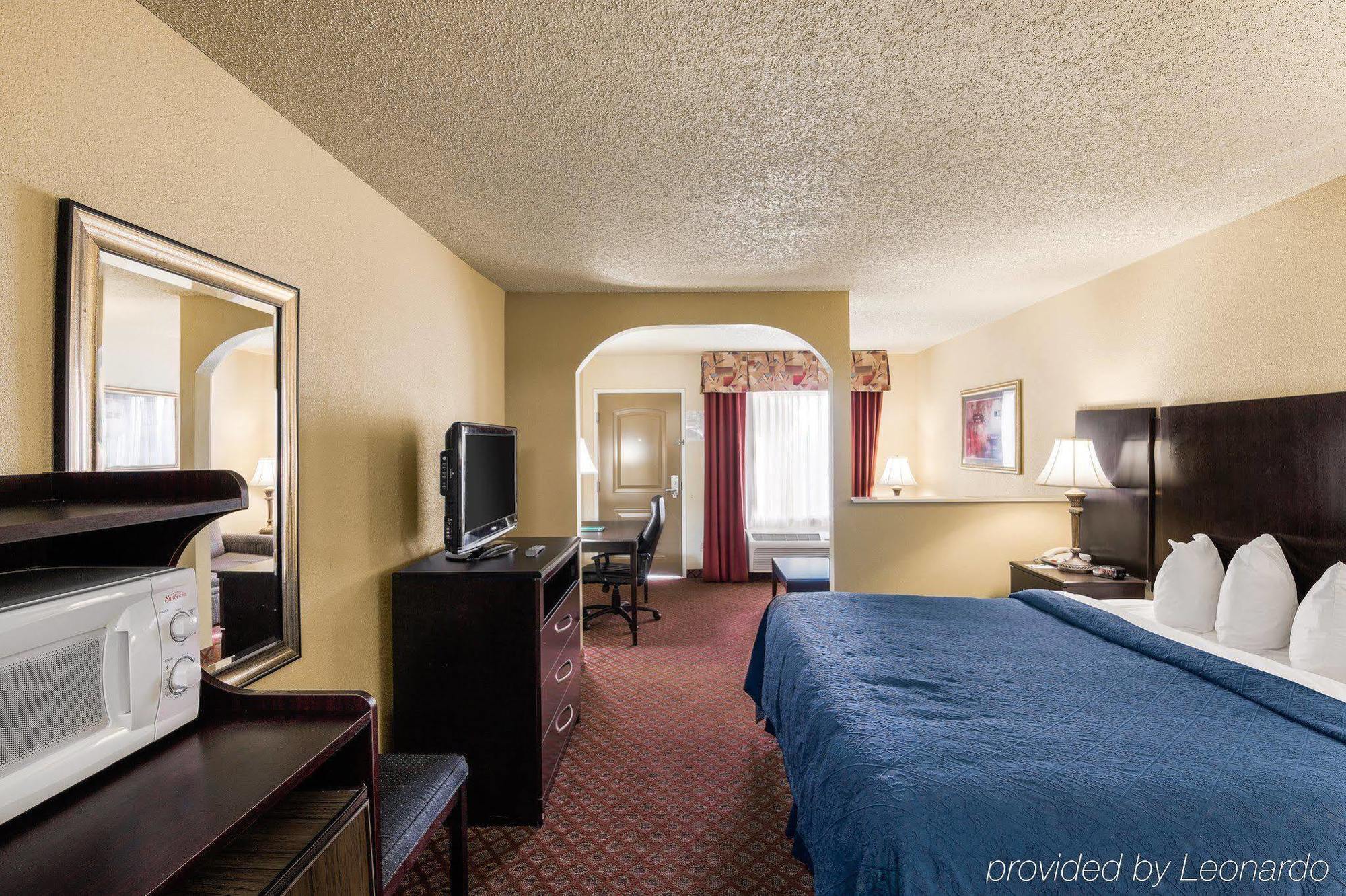 Quality Inn & Suites Абилин Экстерьер фото