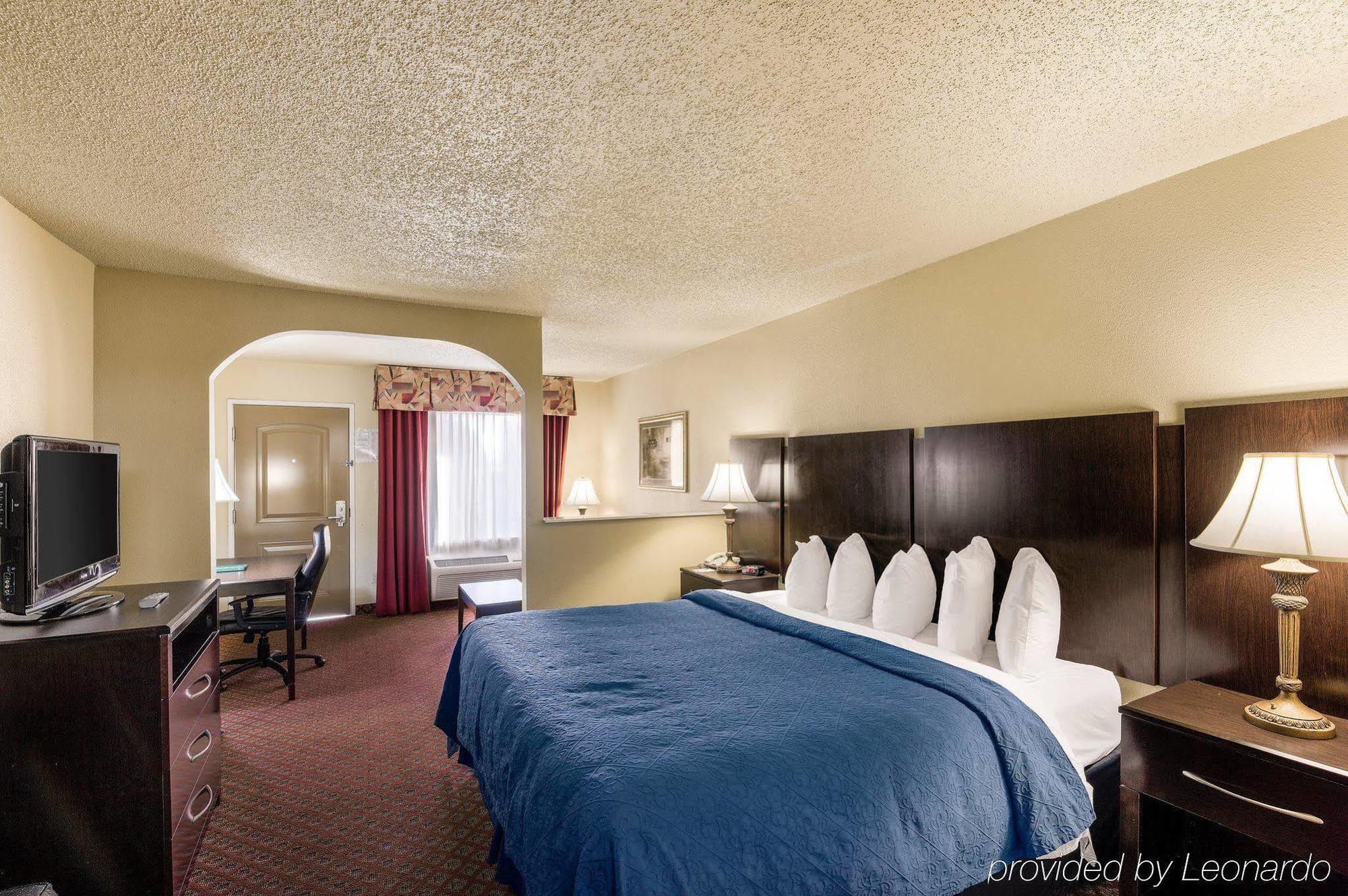 Quality Inn & Suites Абилин Экстерьер фото